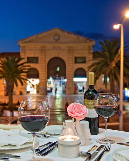 

Kydon City Hotel Chania Agora Bar Restaurant 7
